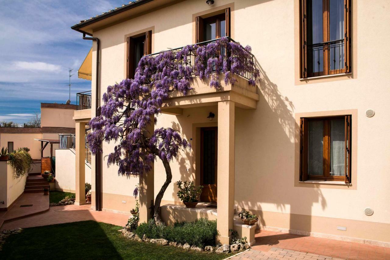 シエーナCasa Il Glicine A Due Passi Dal Centroアパートメント エクステリア 写真