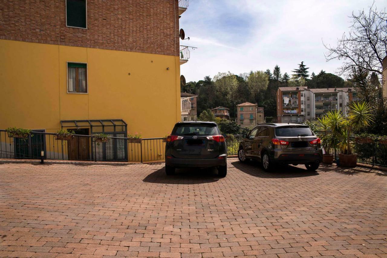 シエーナCasa Il Glicine A Due Passi Dal Centroアパートメント エクステリア 写真